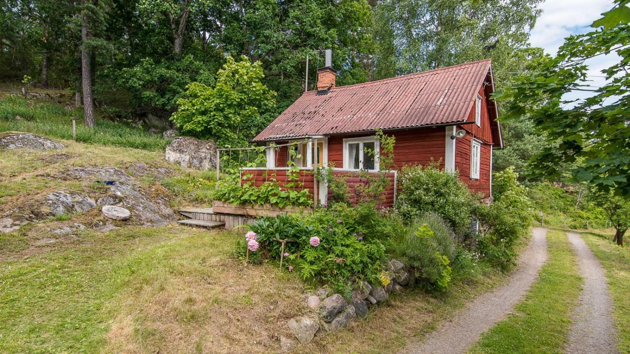 18Th Century Farm Cottage Valdemarsvik Dış mekan fotoğraf